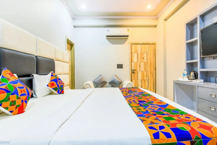 Fabhotel Prime Sr 1