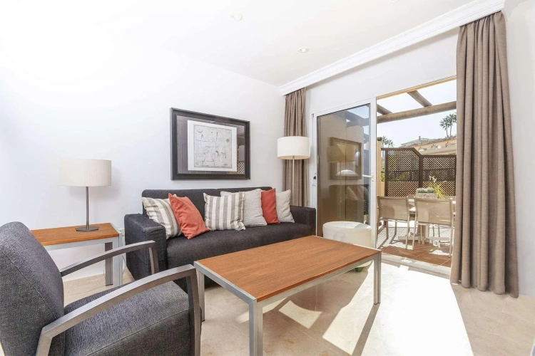 1 Bedroom Superior Apartment