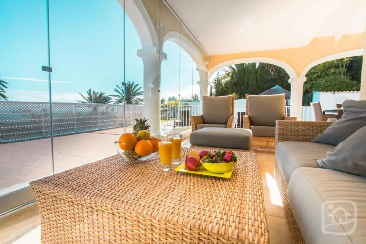 Abahana Villas Lou