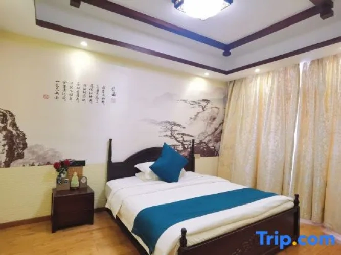 Deluxe Quadruple Suite