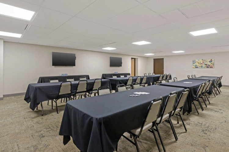 Best Western Plus Executive Residency Waterloo & Cedar Falls photo 20