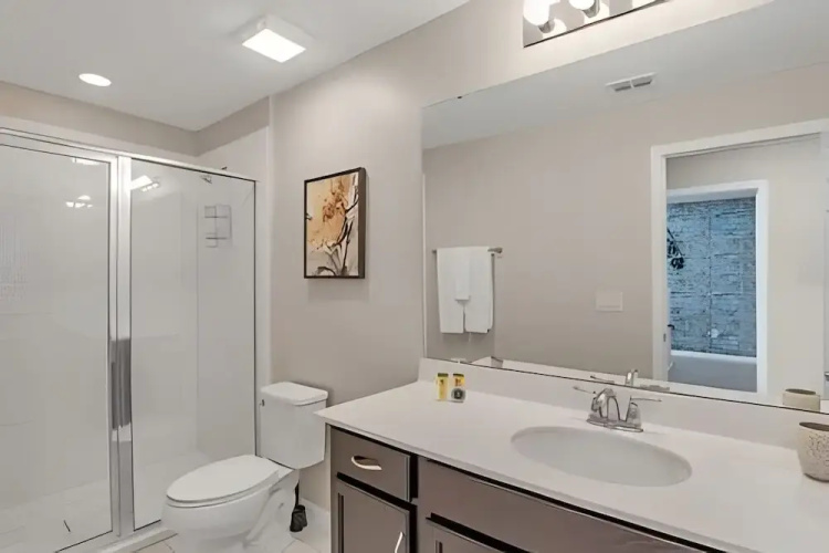 Luxury 5-bed Home With Private Splash Pool