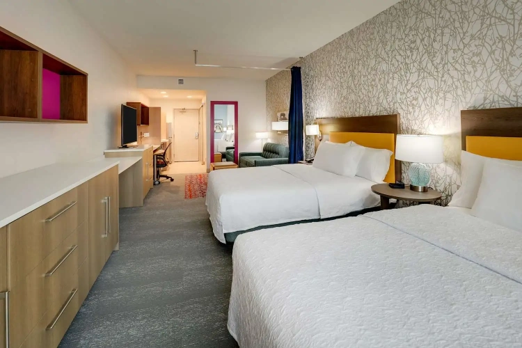 Quadruple Suite