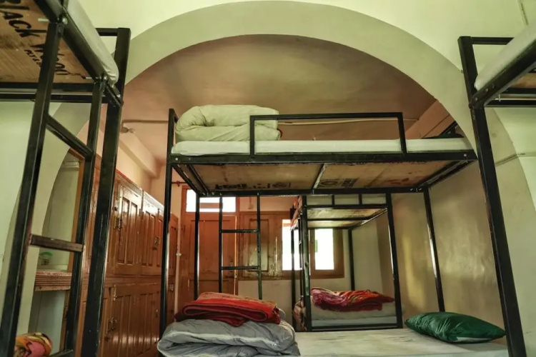 Nomads Hostel