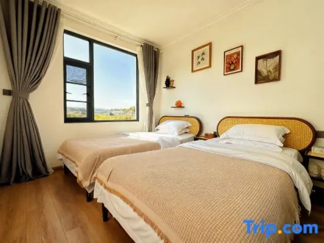 Standard Twin room with sea view