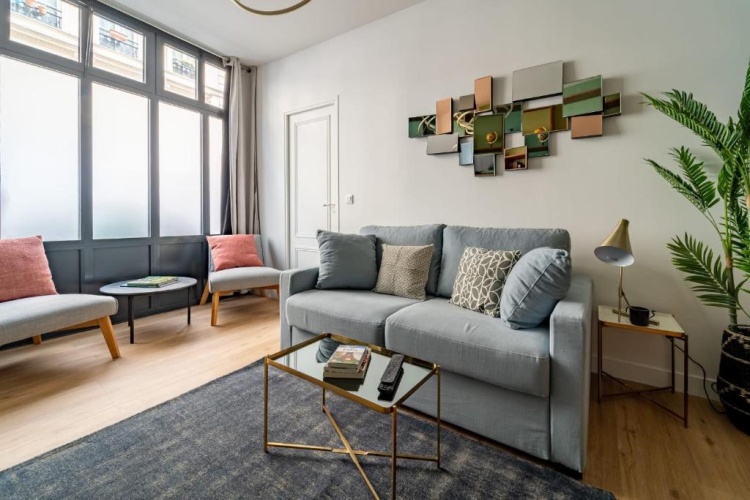 2 Bedrooms Apartment