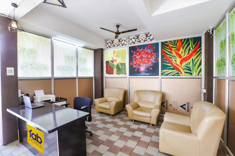 Fabhotel Elite Palm