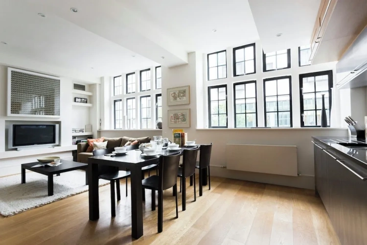 2 Bedrooms Apartment