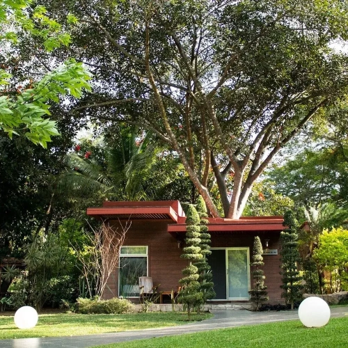 2 Bedrooms Family Villa with garden view