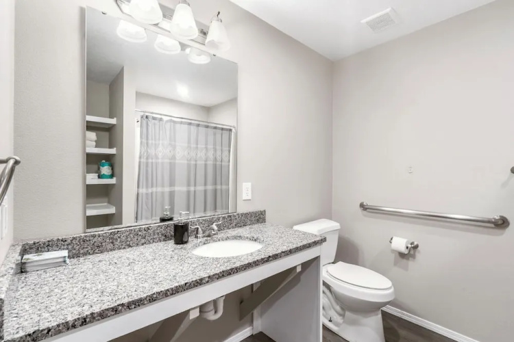 Stonewall Haven - Dual Condos!