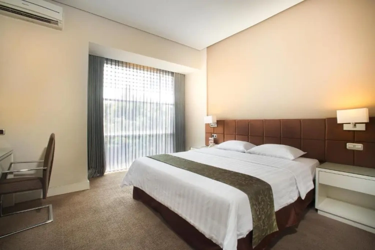 Deluxe Double room with pool view