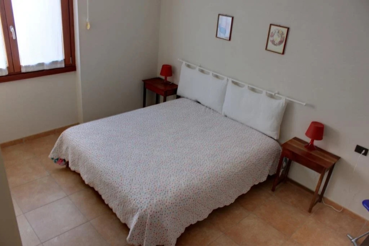 B&B Lario