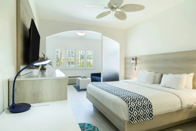 Standard Double room with pool view