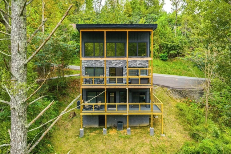 1 Bedroom Cottage with balcony
