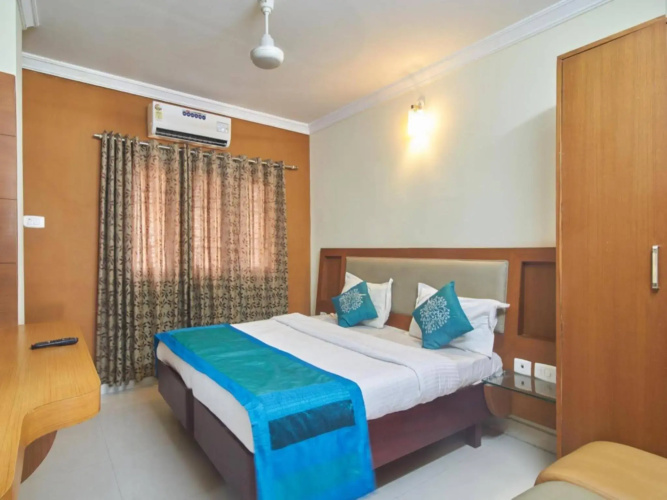 OYO 2118 Palm Shore Residency