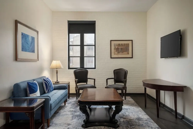 1 Bedroom Suite