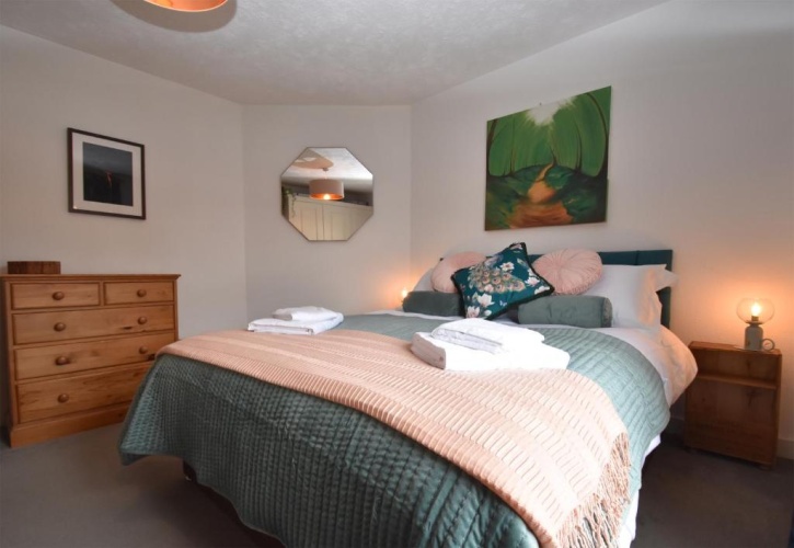 2 Bedrooms Cottage