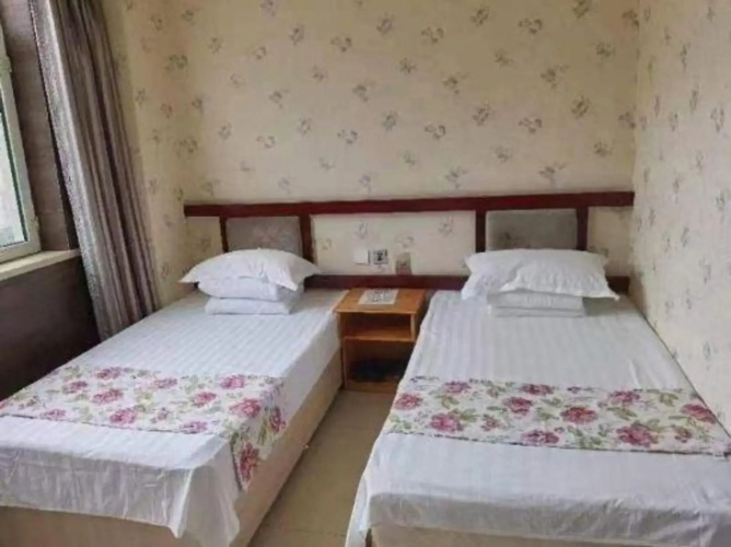 Baihequan Hotel