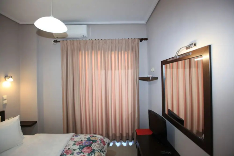 White Palace Hotel