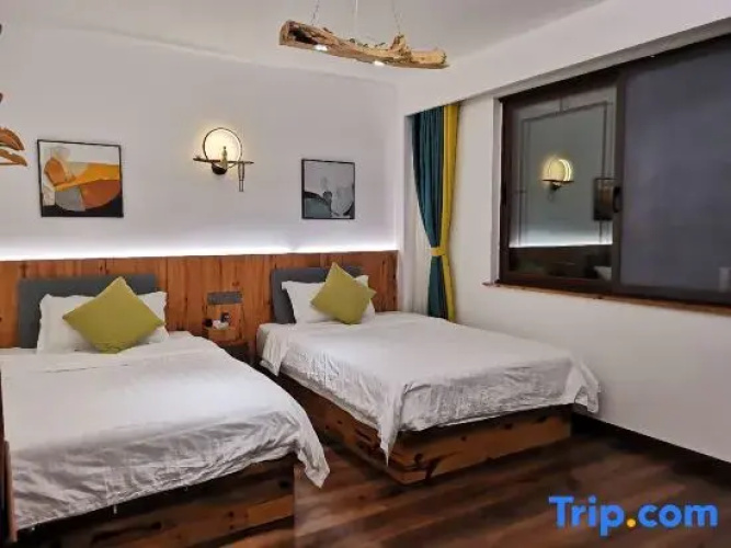 Emeishan Yinfeng Tingyue Homestay
