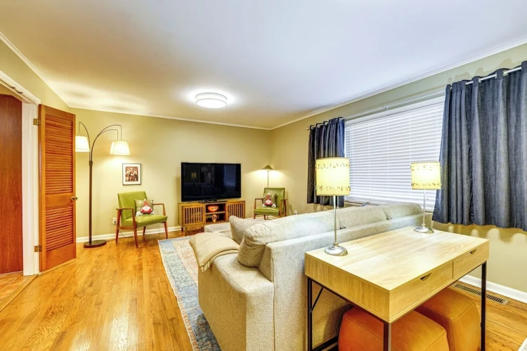 3 Bedrooms Cottage