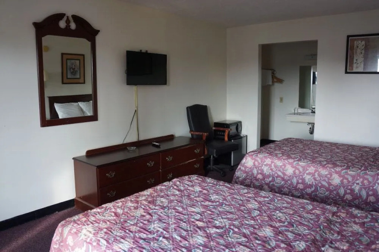 Budget Inn