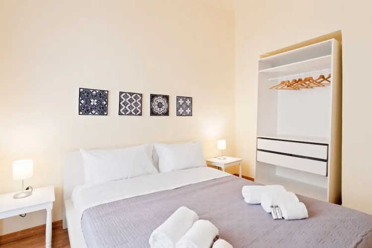 Quattro Canti Central Flats