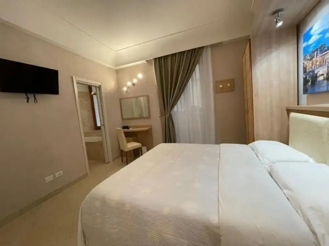 S.P.Q.R. Suite