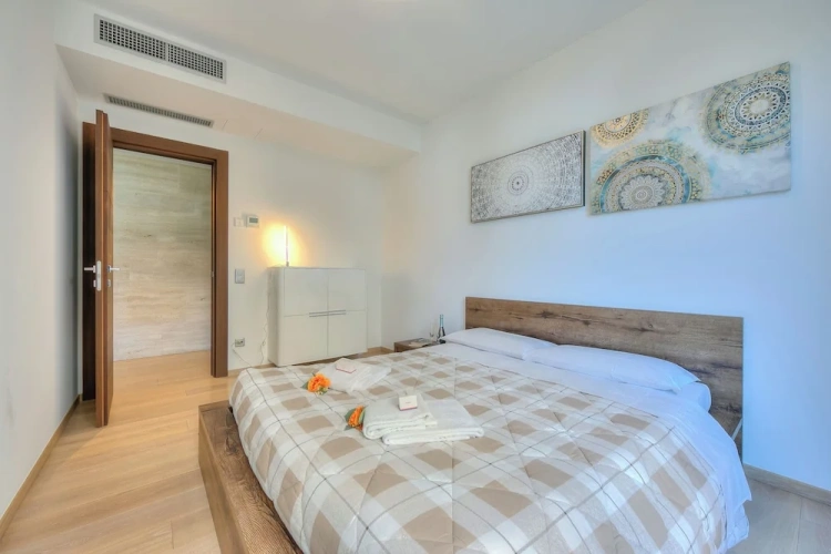 3 Bedrooms Family Apartment