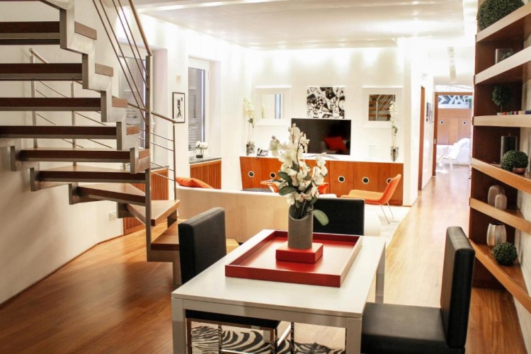 Deluxe Apartment