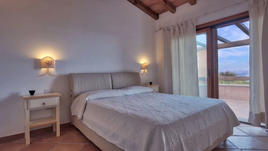 4 Bedrooms Villa