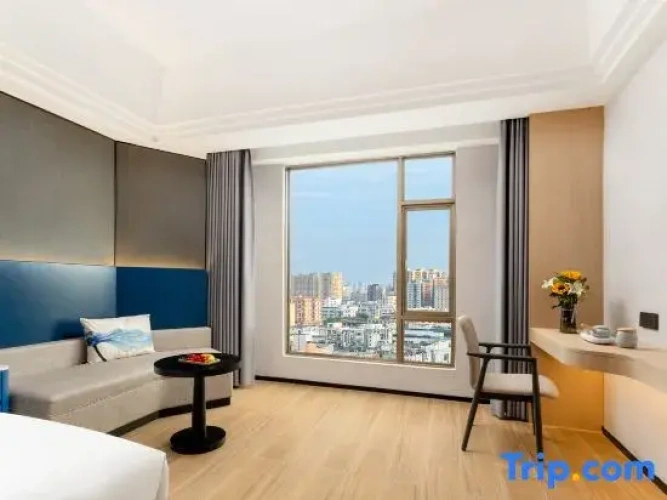 Standard Double room with city view