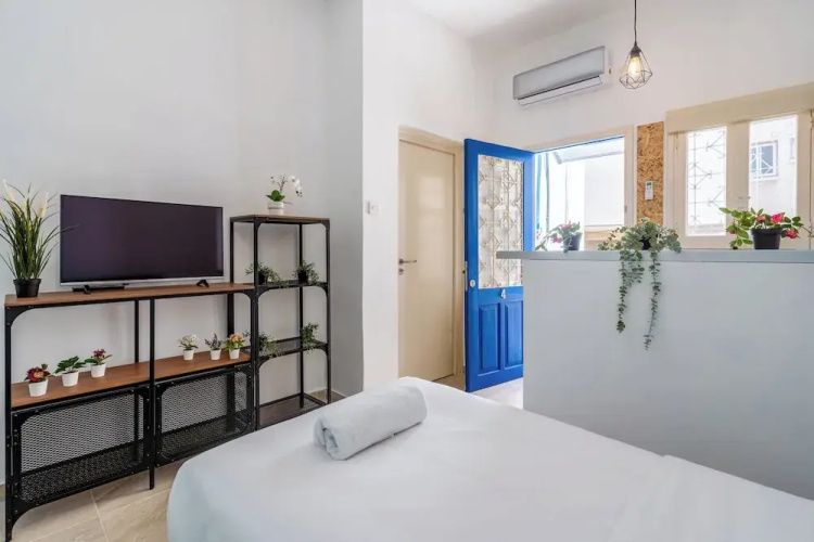 Simba Studio in Larnaca & Terrace