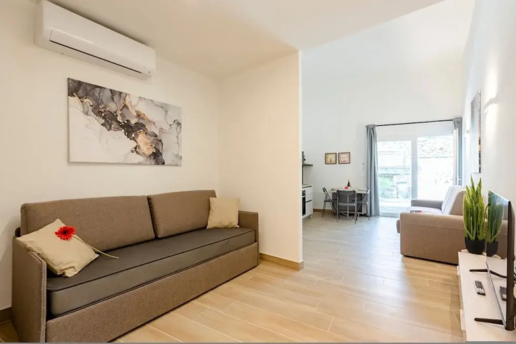 Charming Flat in Cogoleto