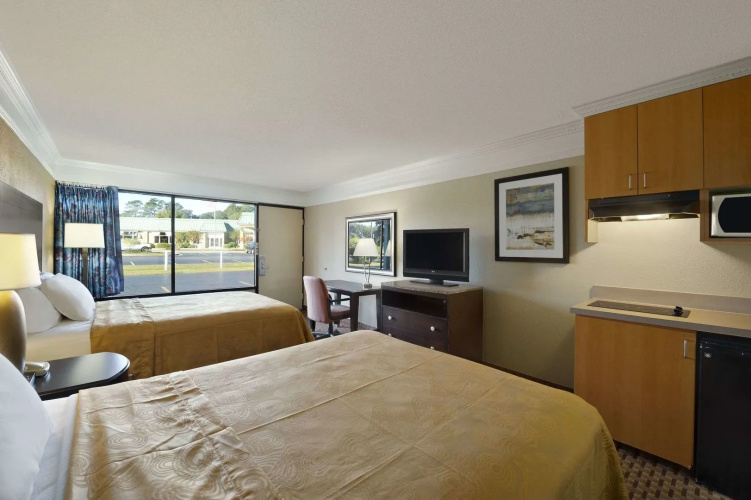 Studio 6 Suites Hinesville, GA