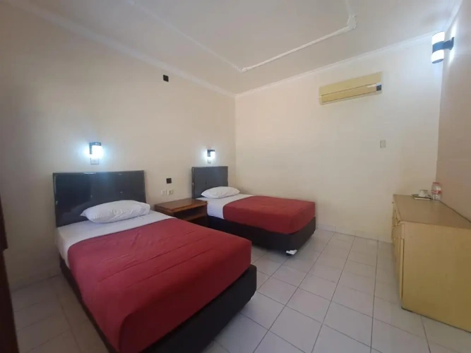 Standard Double room with partial sea view