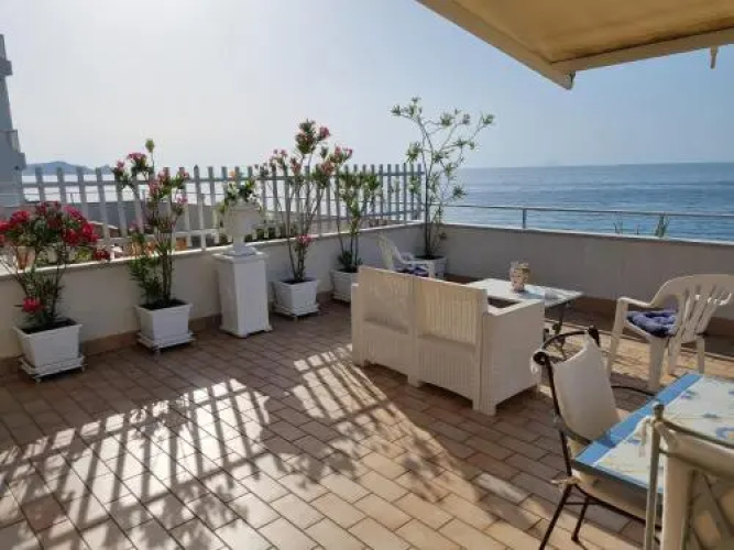 Attico Sul Mare Brolo