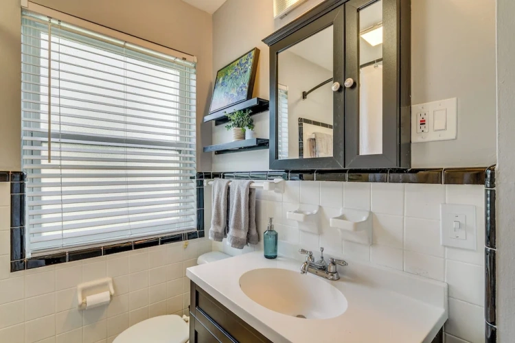 3 Bedrooms Cottage