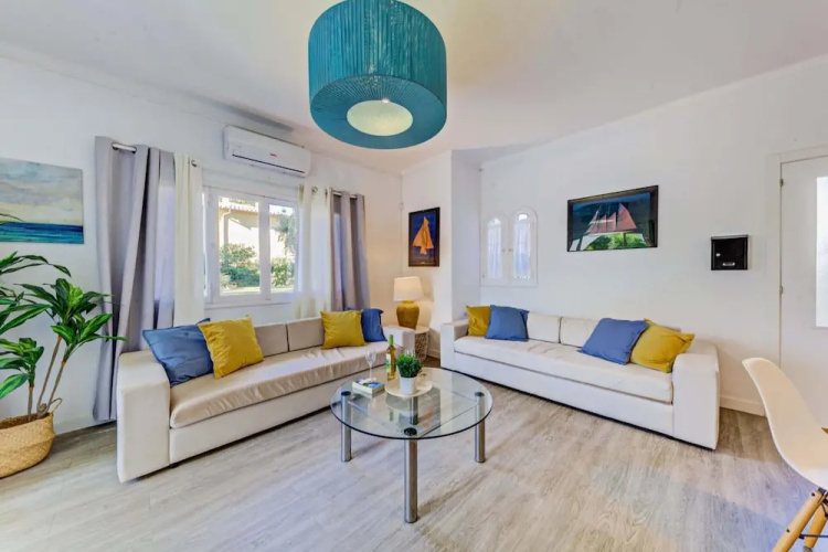 New 2020 Casa Plomer