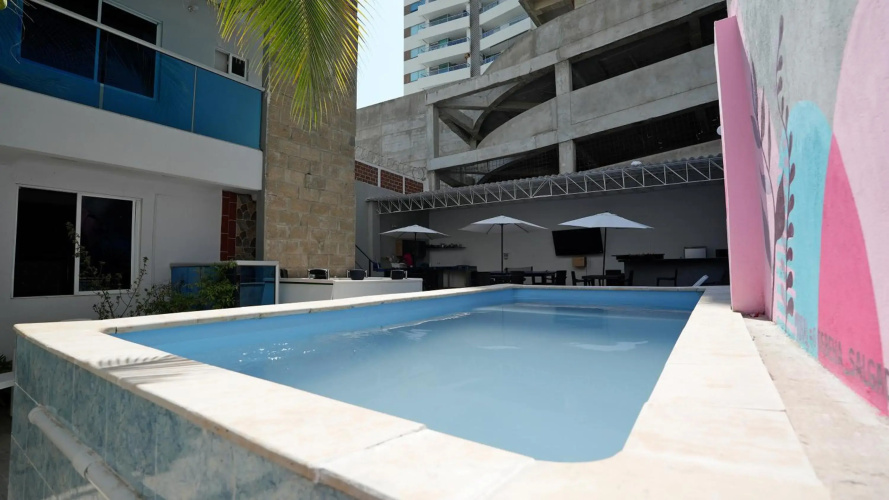 Hotel BellaMar Beach