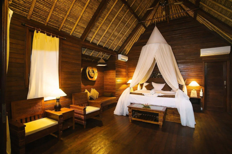Lembongan Bay Shore Huts