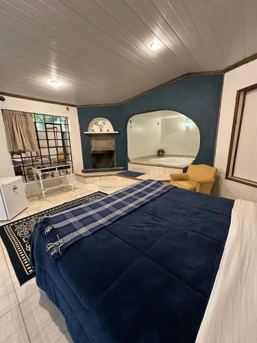 Deluxe Suite with balcony