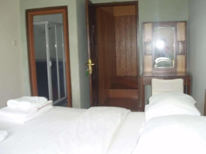 3 Bedrooms Villa