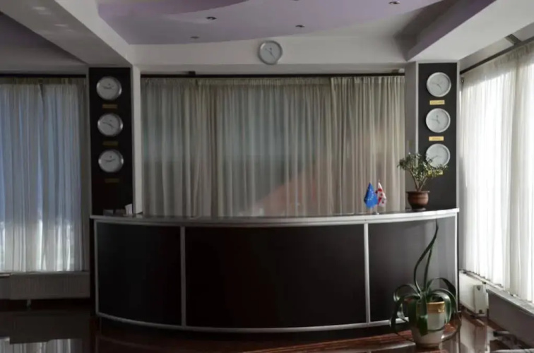 Star Hotel+