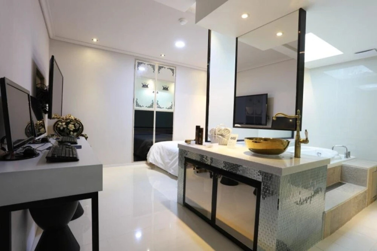 Bucheon Hotel I