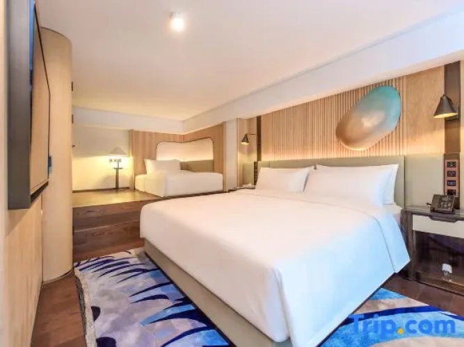 Quadruple Family Suite