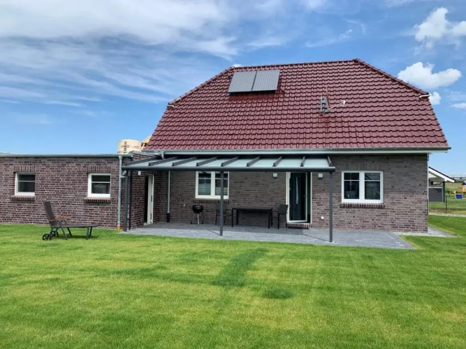 3 Bedrooms Cottage