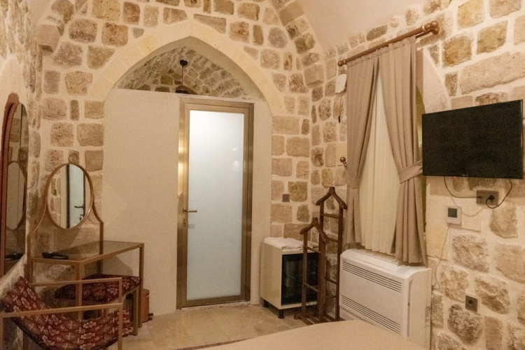 Ana Talia House