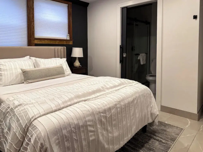 DTW Suites