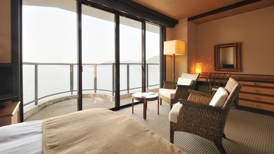 Standard Twin room with ocean view